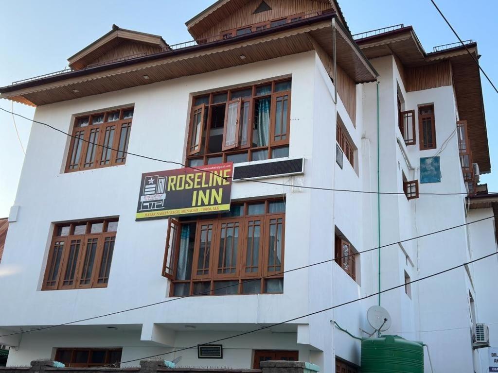 Roseline Inn Srīnagar Zewnętrze zdjęcie