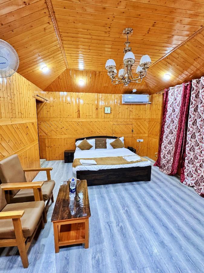 Roseline Inn Srīnagar Zewnętrze zdjęcie